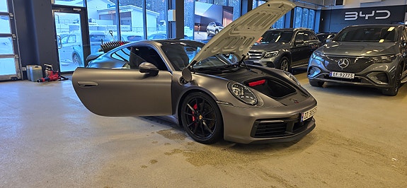 Porsche 911 Carrera 4S 2020 photo 2
