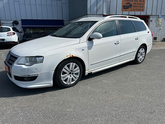 Volkswagen Passat 7 of 26