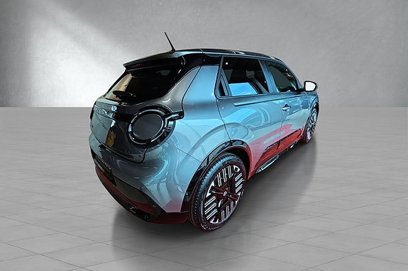 Nissan Micra 6 of 19