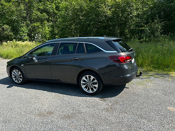 Opel Astra 2 of 5