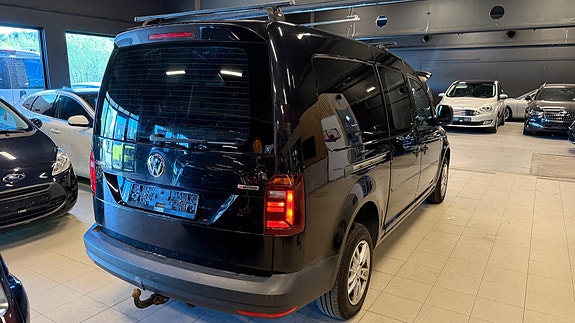 Volkswagen Caddy 2 of 5