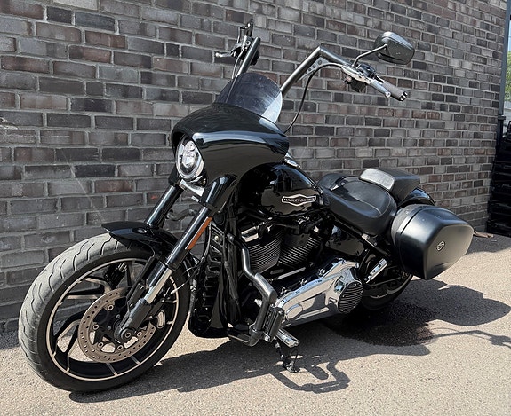 Harley-Davidson FLSB Sport Glide 6 of 10
