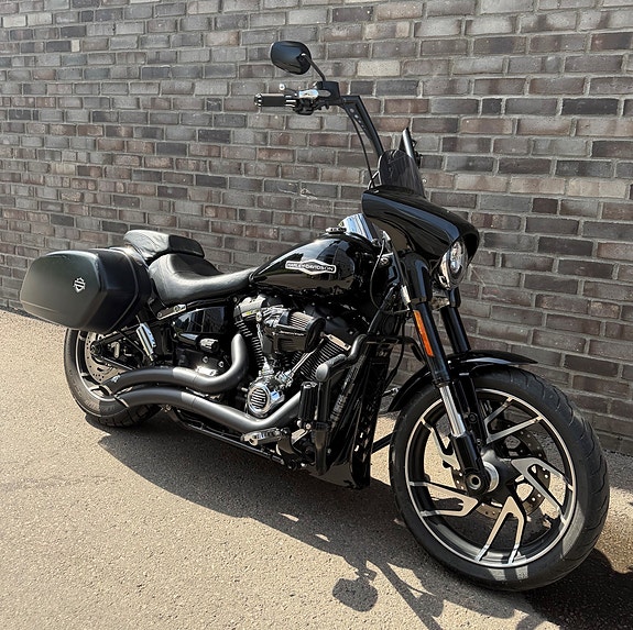 Harley-Davidson FLSB Sport Glide 3 of 5