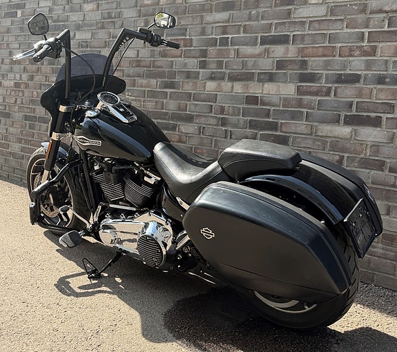 Harley-Davidson FLSB Sport Glide 7 of 10