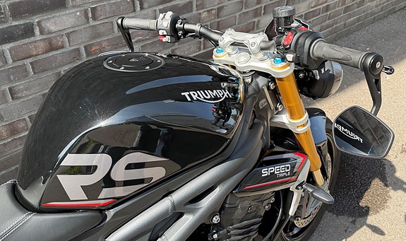 Triumph Speed Triple 1200 RS 4 of 5