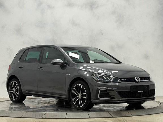 Volkswagen Golf VII 5 of 5