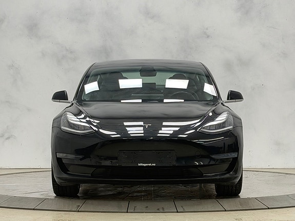 Tesla Model 3 3 of 5