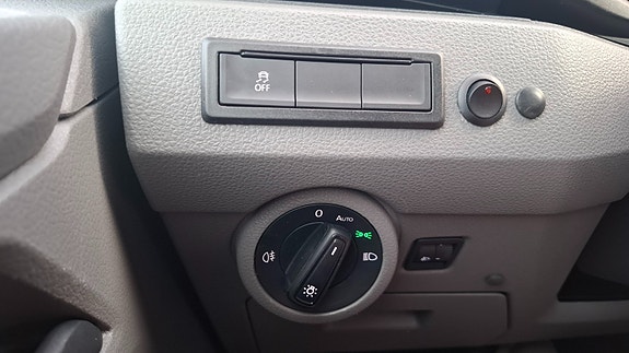 Volkswagen Caravelle 19 of 29
