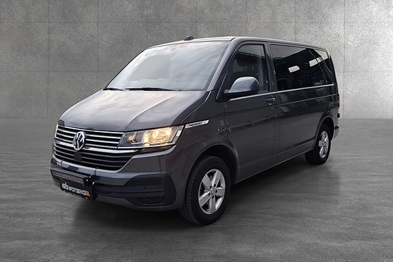 Volkswagen Caravelle 5 of 29