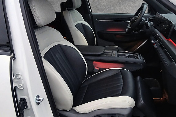 Kia EV9 16 of 30