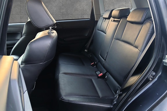 Subaru Forester 12 of 28