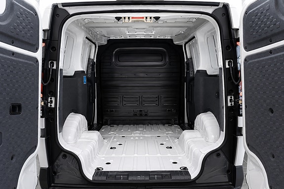 Kia PV5 13 of 14