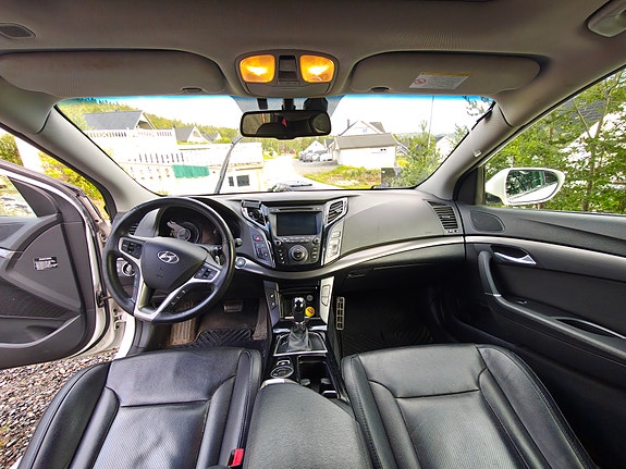 Hyundai i40 3 of 5