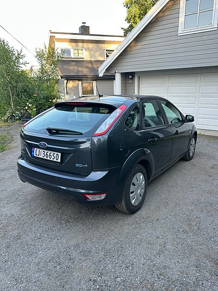 Ford Focus 3 of 5