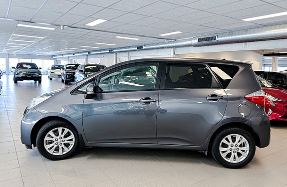 Toyota Verso-S 5 of 5