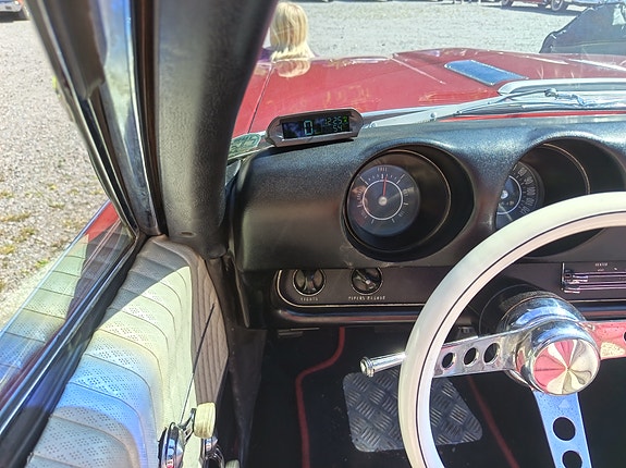 Oldsmobile Cutlass 14 of 29
