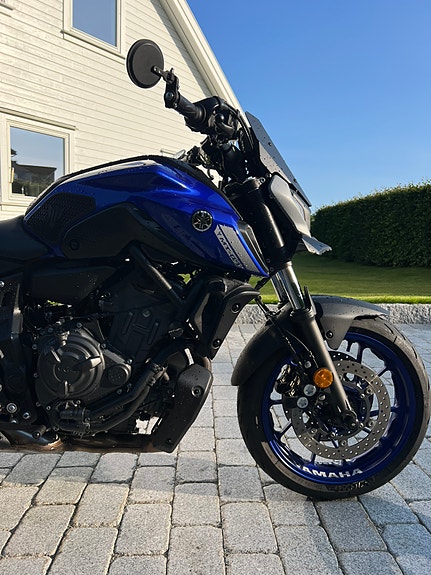 Yamaha MT-07 3 of 5