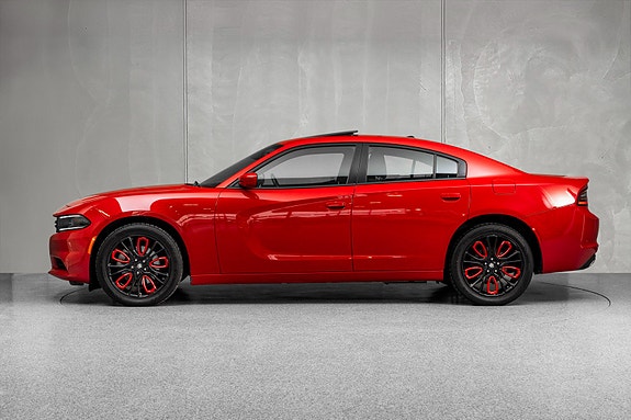 Dodge Charger 4 of 5