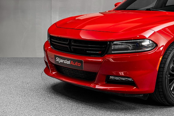 Dodge Charger 3 of 5