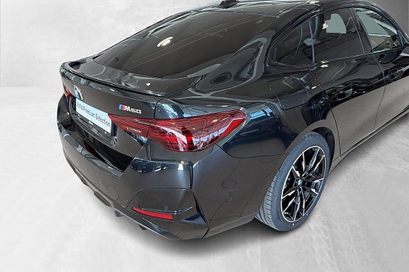 BMW i4 4 of 5