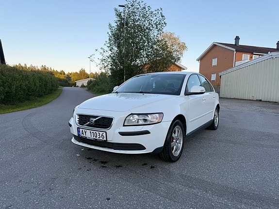 Volvo S40 5 of 5