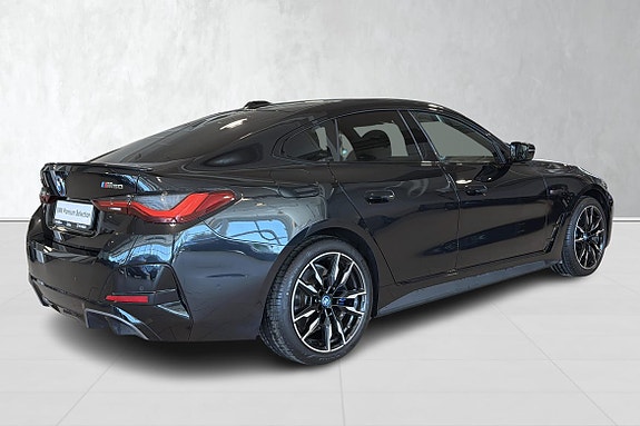 BMW i4 2 of 5