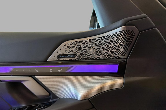 BMW i5 20 of 26