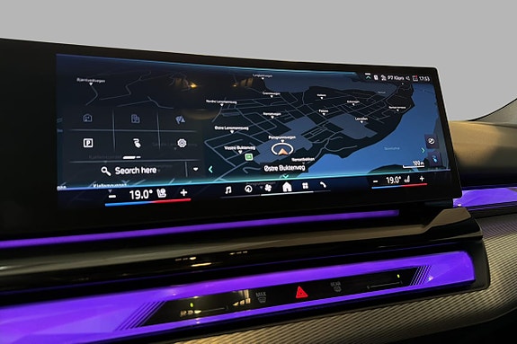BMW i5 24 of 26
