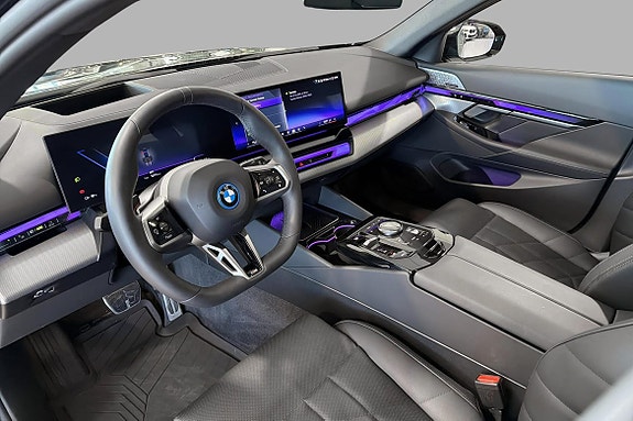 BMW i5 14 of 26