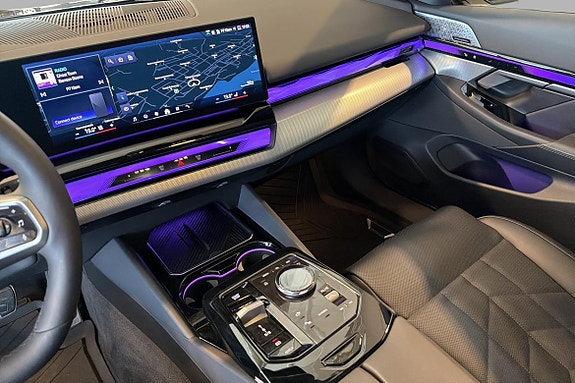 BMW i5 21 of 26