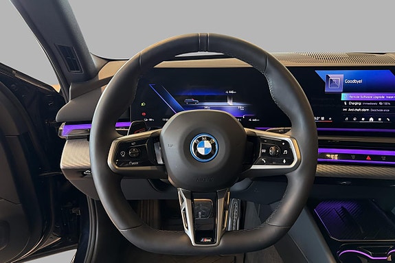 BMW i5 10 of 26