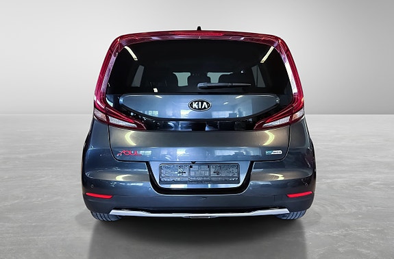 Kia e-Soul 4 of 5
