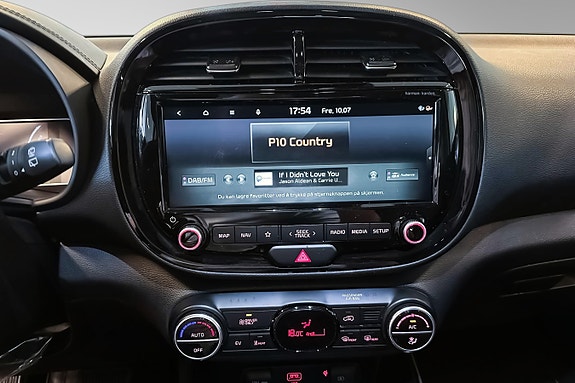 Kia e-Soul 17 of 30