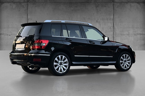 Mercedes-Benz GLK220 5 of 5