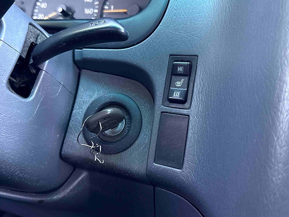 Toyota HiAce 19 of 27