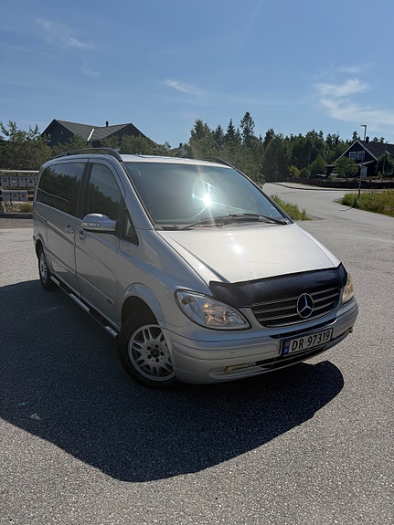 Mercedes-Benz Viano 3 of 5