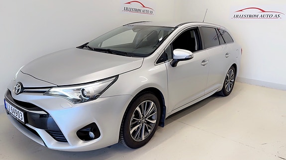 Toyota Avensis 3 of 5