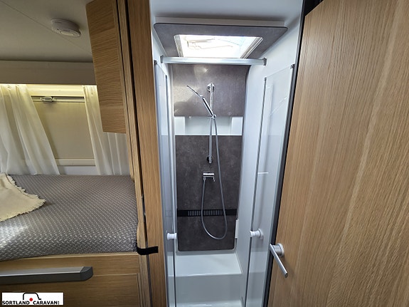 Adria CORAL 670SL 26 of 30