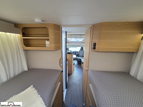 Adria CORAL 670SL 23 of 30