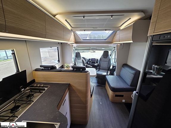 Adria CORAL 670SL 28 of 30