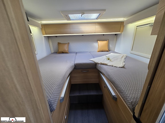 Adria CORAL 670SL 20 of 30