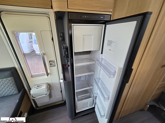 Adria CORAL 670SL 19 of 30