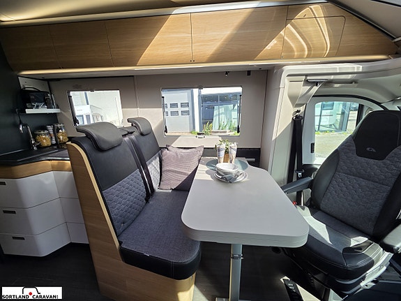 Adria CORAL 670SL 11 of 30