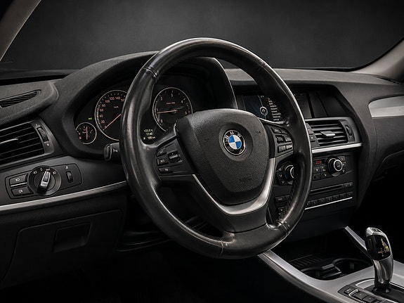 BMW X3 18 of 21