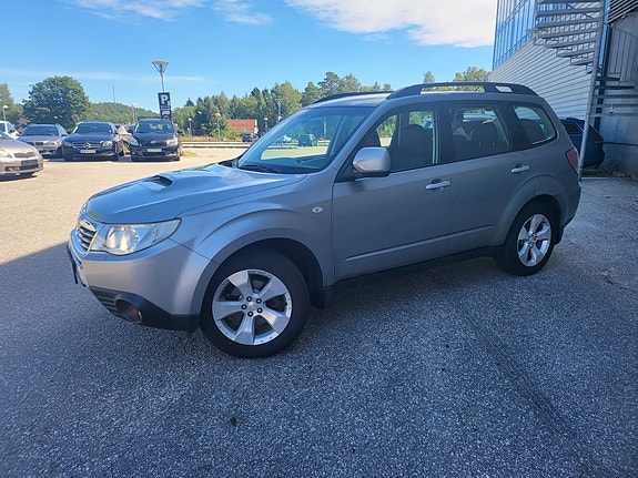 Subaru Forester 4 of 5