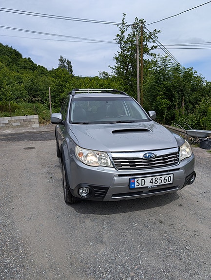 Subaru Forester 3 of 5