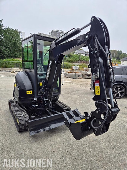 Andre Grizzly Z25 m/Hytte & Teleskopunderstell 3 of 5