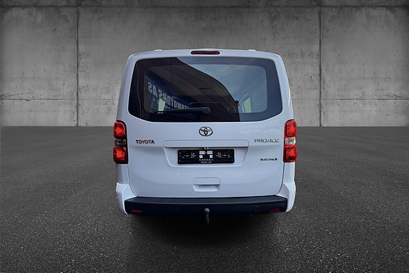 Toyota Proace 4 of 5