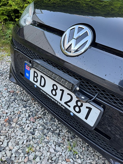 Volkswagen UP! 4 of 24