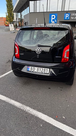 Volkswagen UP! 5 of 24